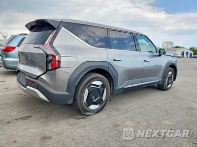 Trzecie zdjęcie samochodu z tyłu: 2024 KIA EV9 LIGHT VIN:KNDAA5S21R6027408 - miniatura