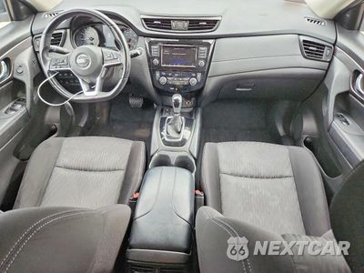 Zdjęcie 8 z 13 samochodu: 2019 NISSAN ROGUE SV VIN:JN8AT2MV9KW394552 - miniatura