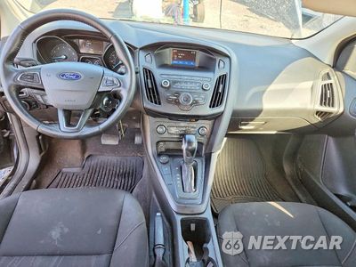 Zdjęcie 8 z 12 samochodu: 2018 FORD FOCUS SE VIN:1FADP3F2XJL278062 - miniatura
