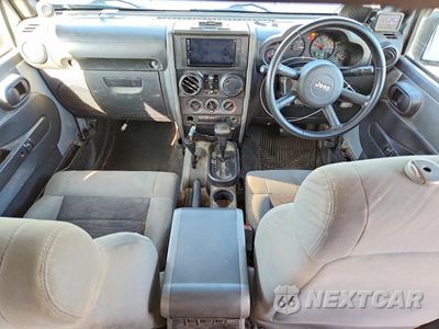 Zdjęcie 8 z 12 samochodu: 2009 JEEP WRANGLER UNLIMITED X VIN:1J4GZ39139L710551 - miniatura