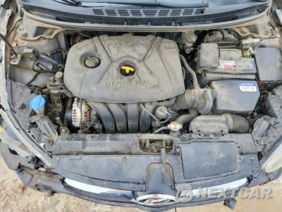 Zdjęcie 11 z 13 samochodu: 2013 HYUNDAI ELANTRA GLS VIN:KMHDH4AE4DU978880 - miniatura