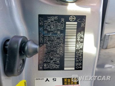 Zdjęcie 12 z 12 samochodu: 2017 TOYOTA PRIUS THREE VIN:JTDKARFU8H3045508 - miniatura