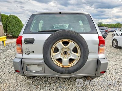 Zdjęcie 6 z 13 samochodu: 2003 TOYOTA RAV4 BASE VIN:JTEHH20V136088637 - miniatura
