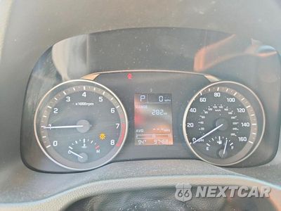 Zdjęcie 9 z 12 samochodu: 2018 HYUNDAI ELANTRA SE VIN:5NPD74LF1JH338077 - miniatura