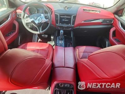 Zdjęcie 8 z 13 samochodu: 2019 MASERATI LEVANTE SPORT VIN:ZN661XUS4KX333323 - miniatura