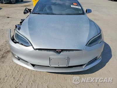 Zdjęcie 11 z 12 samochodu: 2017 TESLA MODEL S VIN:5YJSA1E22HF190953 - miniatura