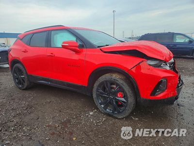 Czwarte zdjęcie samochodu z boku: 2021 CHEVROLET BLAZER RS VIN:3GNKBKRS4MS557521 - miniatura