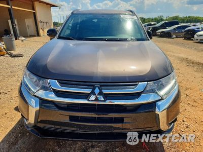 Piąte zdjęcie samochodu w środku: 2018 MITSUBISHI OUTLANDER SE VIN:JA4AD3A33JZ019572 - miniatura