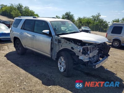Czwarte zdjęcie samochodu z boku: 2024 TOYOTA 4RUNNER SR5 VIN:JTEEU5JR3R5311373 - miniatura