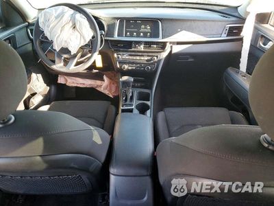 Zdjęcie 8 z 12 samochodu: 2020 KIA OPTIMA LX VIN:5XXGT4L32LG381498 - miniatura
