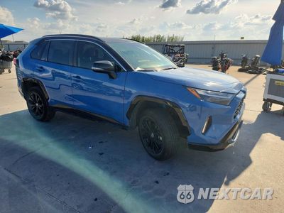 Czwarte zdjęcie samochodu z boku: 2025 TOYOTA RAV4 XSE VIN:JTME6RFV1SJ065383 - miniatura