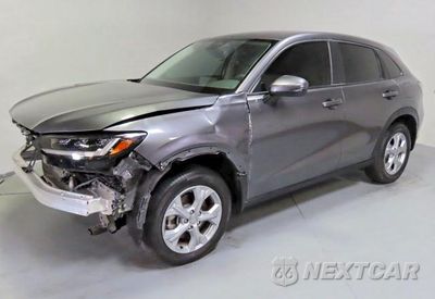 Drugie zdjęcie samochodu z przodu: 2024 HONDA HR-V LX VIN:3CZRZ1H32RM737142 - miniatura