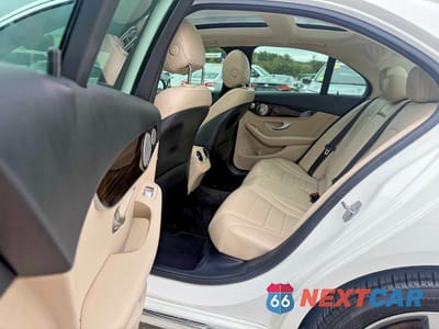 Zdjęcie 12 z 14 samochodu: 2017 MERCEDES-BENZ C 300 4MATIC VIN:55SWF4KB7HU198313 - miniatura