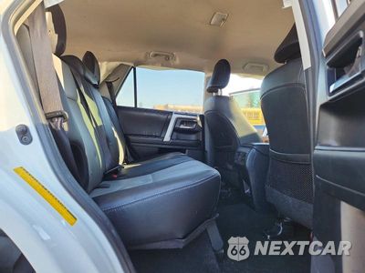 Zdjęcie 11 z 13 samochodu: 2020 TOYOTA 4RUNNER SR5 PREMIUM VIN:JTEBU5JR4L5774410 - miniatura