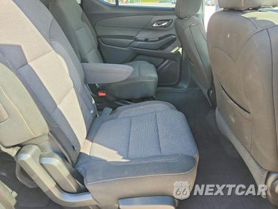 Zdjęcie 10 z 12 samochodu: 2019 CHEVROLET TRAVERSE LT VIN:1GNERGKW5KJ220910 - miniatura