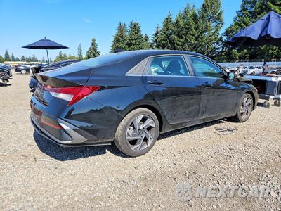 Trzecie zdjęcie samochodu z tyłu: 2025 HYUNDAI ELANTRA SEL VIN:KMHLS4DG6SU943099 - miniatura