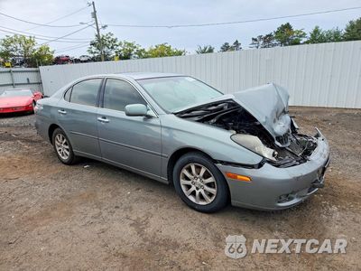 Czwarte zdjęcie samochodu z boku: 2002 LEXUS ES 300 VIN:JTHBF30G720022018 - miniatura