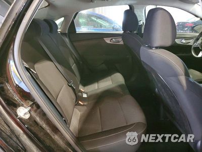 Zdjęcie 10 z 13 samochodu: 2022 KIA FORTE LXS VIN:3KPF24AD0NE471836 - miniatura