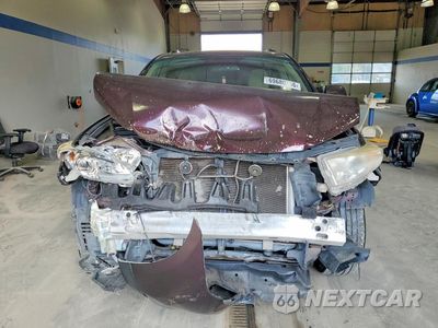 Piąte zdjęcie samochodu w środku: 2012 TOYOTA HIGHLANDER BASE VIN:5TDBK3EH4CS116600 - miniatura