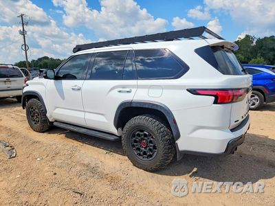 Drugie zdjęcie samochodu z przodu: 2023 TOYOTA SEQUOIA TRD PRO VIN:7SVAAABA4PX017386 - miniatura
