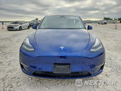 Piąte zdjęcie samochodu w środku: 2023 TESLA MODEL Y VIN:7SAYGAEE6PF805346 - miniatura