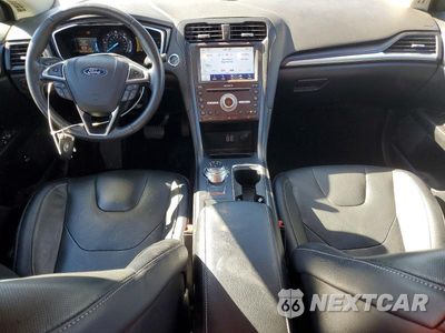 Zdjęcie 8 z 13 samochodu: 2020 FORD FUSION TITANIUM VIN:3FA6P0RU2LR157163 - miniatura
