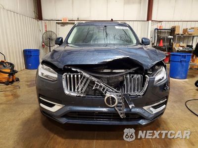 Piąte zdjęcie samochodu w środku: 2023 VOLVO XC90 ULTIMATE VIN:YV4H60CA3P1985224 - miniatura