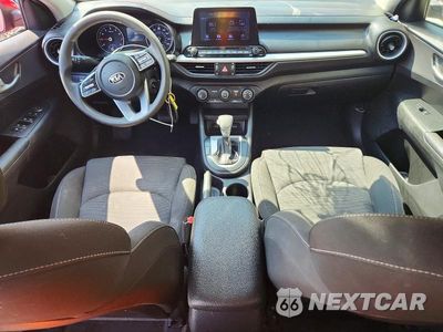 Zdjęcie 8 z 12 samochodu: 2020 KIA FORTE LXS VIN:3KPF24AD4LE192788 - miniatura