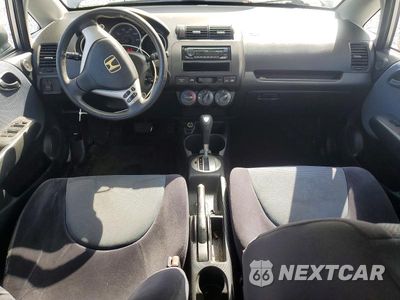 Zdjęcie 8 z 13 samochodu: 2008 HONDA FIT SPORT VIN:JHMGD38618S033536 - miniatura