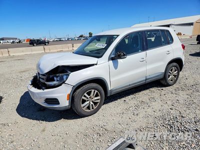 2014 VOLKSWAGEN TIGUAN S WVGAV3AX9EW512827 - główne zdjęcie licytacji z USA - miniatura