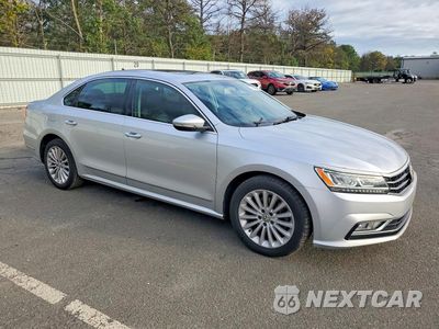 Czwarte zdjęcie samochodu z boku: 2016 VOLKSWAGEN PASSAT SE VIN:1VWBT7A38GC025574 - miniatura
