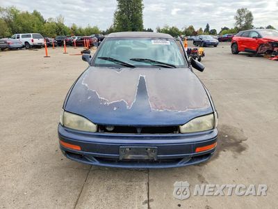 Piąte zdjęcie samochodu w środku: 1994 TOYOTA CAMRY LE VIN:JT2SK12E5R0194564 - miniatura