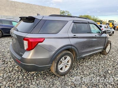 Trzecie zdjęcie samochodu z tyłu: 2021 FORD EXPLORER XLT VIN:1FMSK8DH6MGA29397 - miniatura
