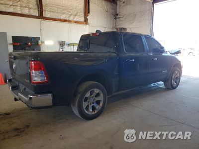 Trzecie zdjęcie samochodu z tyłu: 2020 RAM 1500 BIG HORN/LONE STAR VIN:1C6SRFFT4LN131806 - miniatura