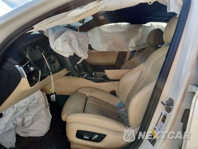 Zdjęcie 7 z 12 samochodu: 2018 BMW 530 XI VIN:WBAJA7C56JWA71669 - miniatura