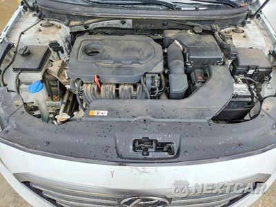 Zdjęcie 11 z 12 samochodu: 2015 HYUNDAI SONATA SE VIN:5NPE24AF1FH163178 - miniatura