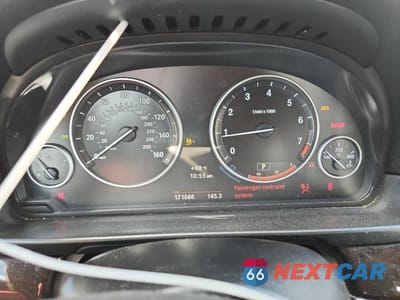 Zdjęcie 9 z 12 samochodu: 2013 BMW 528 XI VIN:WBAXH5C59DD110570 - miniatura