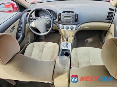 Zdjęcie 8 z 12 samochodu: 2009 HYUNDAI ELANTRA GLS VIN:KMHDU46DX9U817159 - miniatura