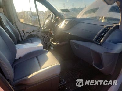 Zdjęcie 8 z 13 samochodu: 2017 FORD TRANSIT 150 DELIVERY VAN VIN:1FTYE1ZMXHKA77474 - miniatura