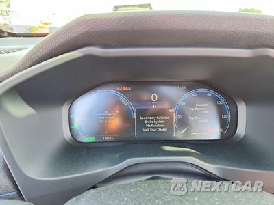 Zdjęcie 9 z 13 samochodu: 2025 TOYOTA RAV4 XSE VIN:JTME6RFV9SD574748 - miniatura