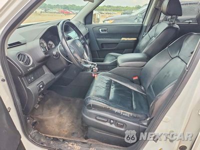 Zdjęcie 7 z 13 samochodu: 2011 HONDA PILOT TOURING VIN:5FNYF4H9XBB009773 - miniatura