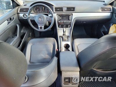 Zdjęcie 8 z 12 samochodu: 2013 VOLKSWAGEN PASSAT SE VIN:1VWBP7A38DC130194 - miniatura
