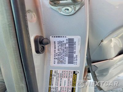 Zdjęcie 12 z 12 samochodu: 2005 TOYOTA COROLLA LE VIN:1NXBR32E55Z525060 - miniatura