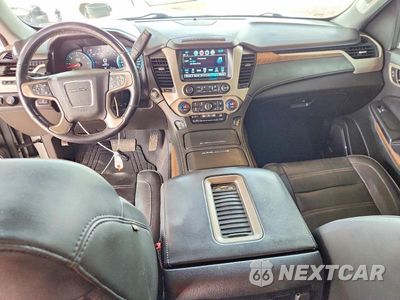 Zdjęcie 8 z 13 samochodu: 2019 GMC YUKON XL DENALI VIN:1GKS1HKJXKR183940 - miniatura