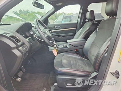 Zdjęcie 7 z 14 samochodu: 2018 FORD EXPLORER XLT VIN:1FM5K8D89JGB50949 - miniatura