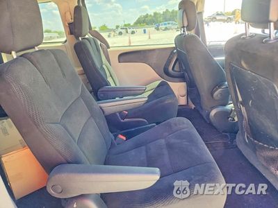 Zdjęcie 11 z 14 samochodu: 2016 DODGE GRAND CARAVAN SXT VIN:2C4RDGCGXGR355089 - miniatura