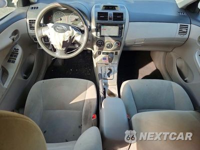 Zdjęcie 8 z 12 samochodu: 2013 TOYOTA COROLLA LE VIN:2T1BU4EE5DC026338 - miniatura