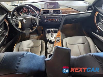 Zdjęcie 8 z 12 samochodu: 2013 BMW 3ER XI SULEV VIN:WBA3B5C54DF596810 - miniatura