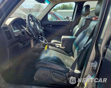 Zdjęcie 7 z 12 samochodu: 2012 JEEP LIBERTY SPORT VIN:1C4PJMAK7CW197768 - miniatura