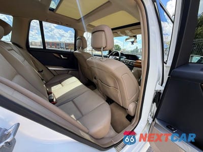 Zdjęcie 6 z 10 samochodu: 2012 MERCEDES-BENZ GLK 350 VIN:WDCGG5GBXCF846436 - miniatura